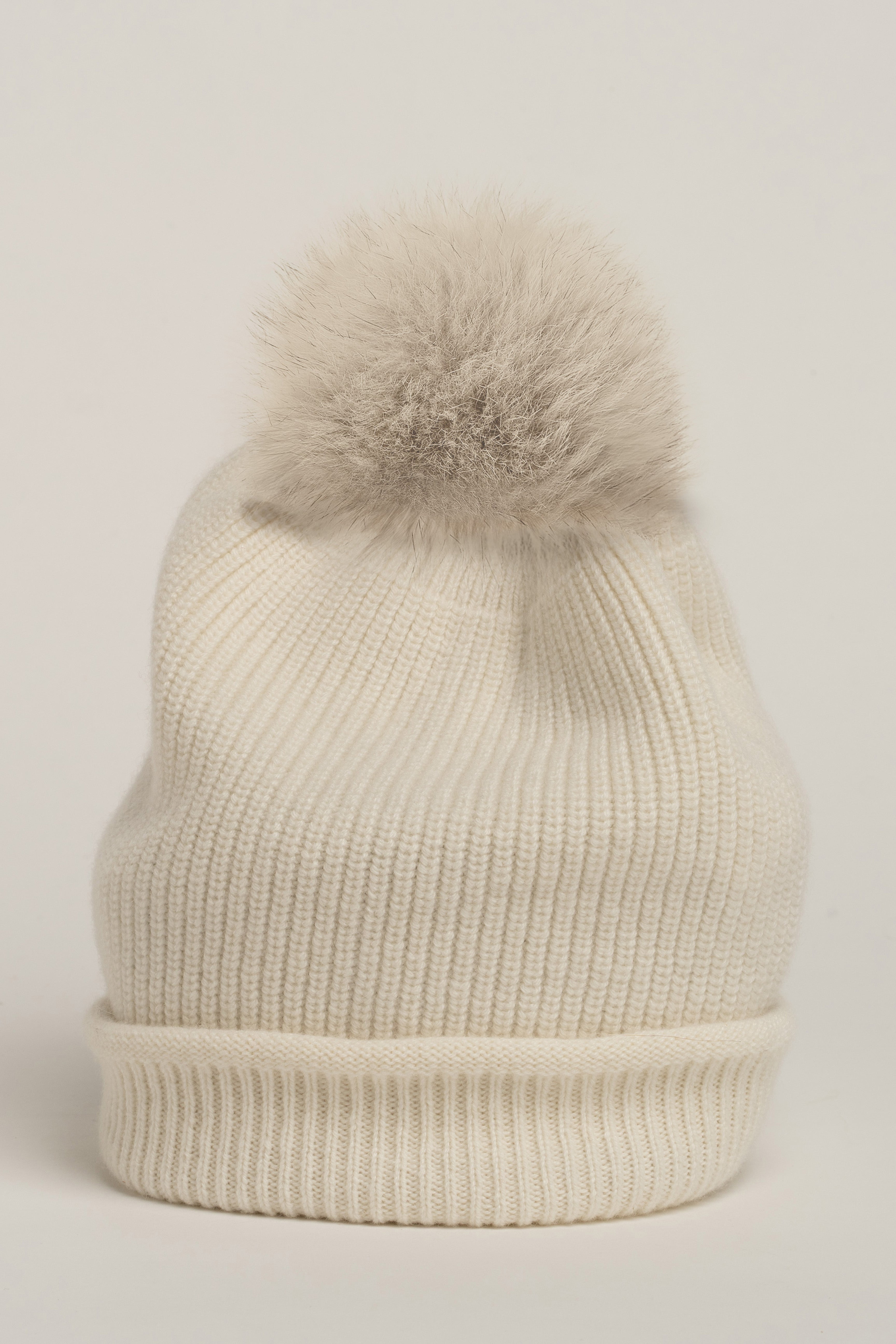 Bolzano Cashmere Cap with pom pom
